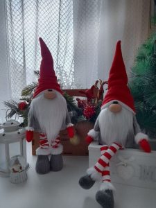 Curso de Cómo Hacer Gnomos Navideños con Moldes Paso a Paso