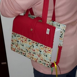 Curso de Cómo Hacer Cover de Tela para Libros con Agarraderas Curso de Cómo Hacer Cover de Tela para Libros con Agarraderas